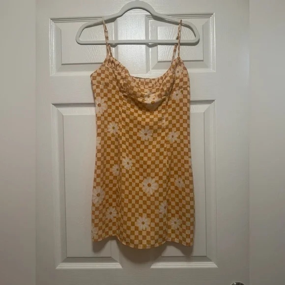 Urban Outfitters Lumi Daisy Check Print Dress - Picture 4 of 11